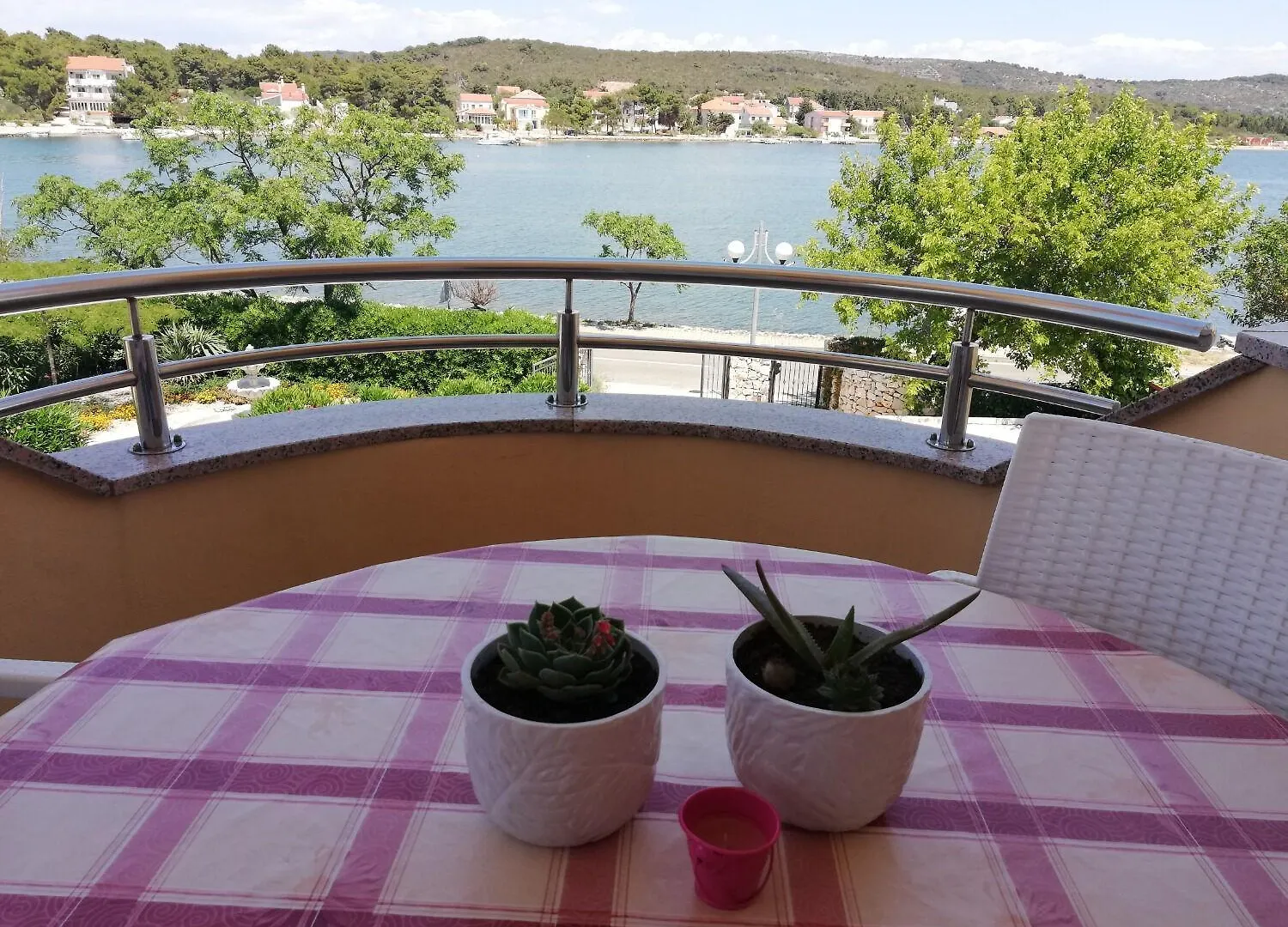 Apartments Marijan Veli Rat