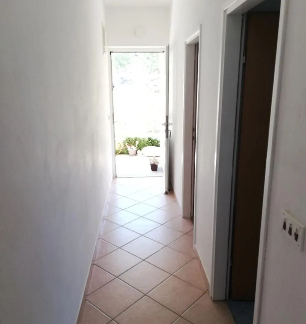 Apartments Marijan Veli Rat 0*,  Κροατία